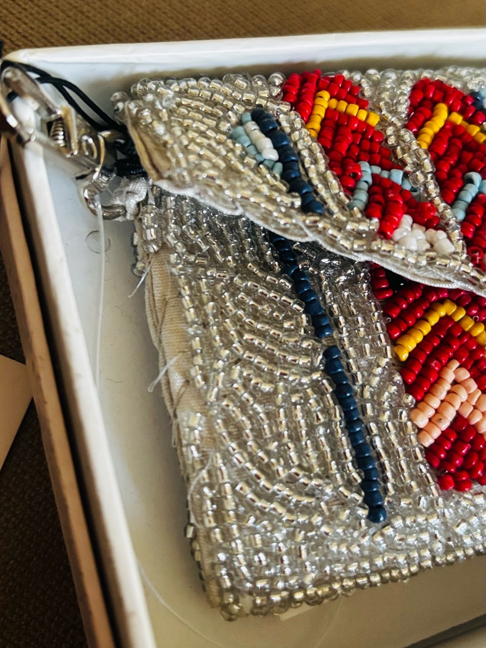 Rachel Zoe Ski Silver Beaded Card Case with Red, Yellow & Black Bead Charm NIB - Picture 4 of 5